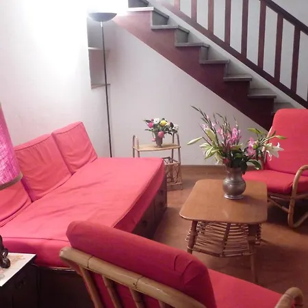 De La Bayorre Ferienhaus *